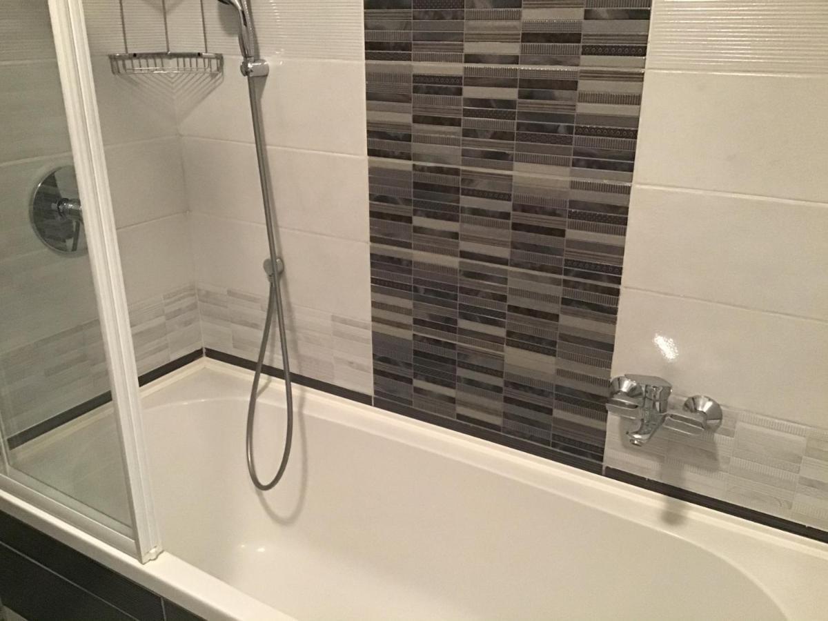 Family Wellness Apartman Hajdúszoboszló Eksteriør bilde